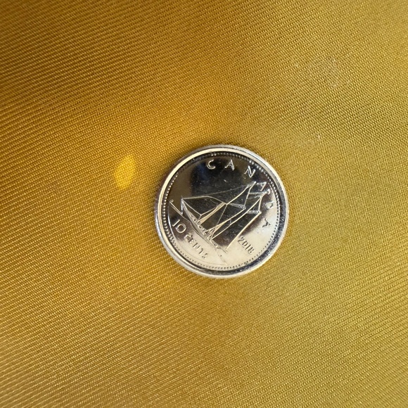 Vintage British Landmark Silk Scarf 🇬🇧 – Chichester Cathedral - 30" Square - Picture 7 of 15